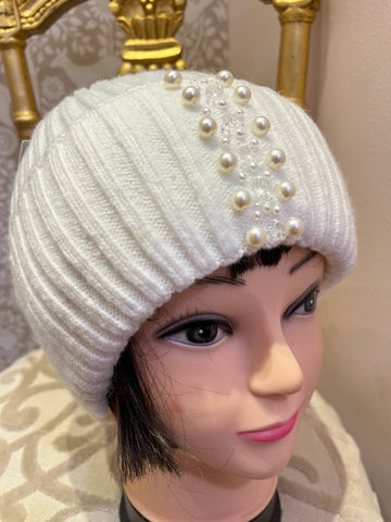 Pearl and crystal detail hat 3117