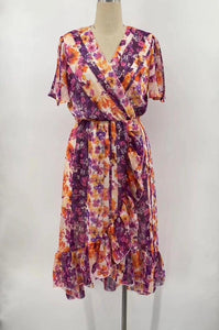Wrap dress with short sleeve in stunning flower print