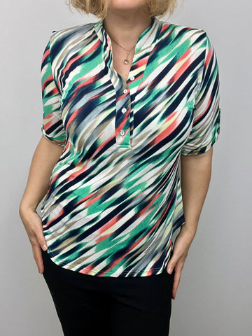 Ilona top with stand up collar and half sleeve. green mix