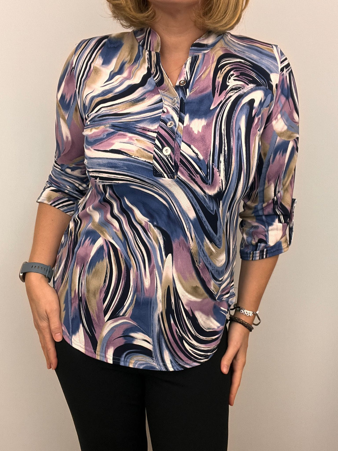 Ilona 3/4 sleeve Top in Blue print