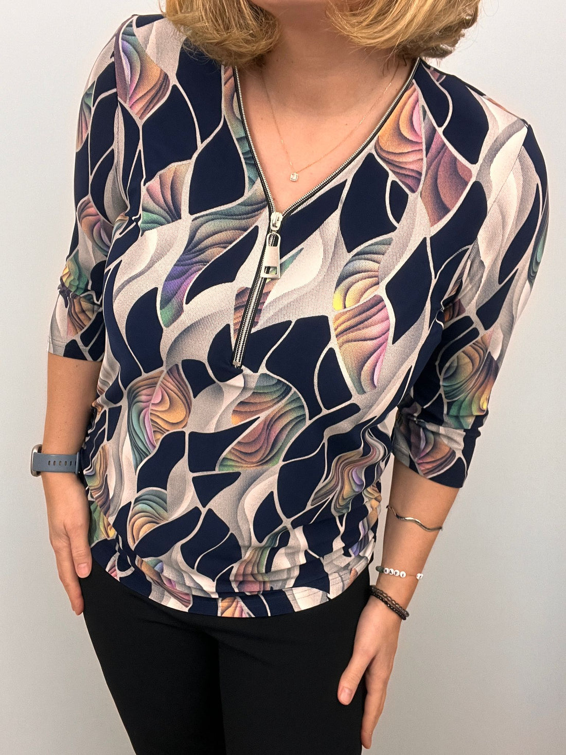 Ilona zip top in Navy Print Zip25 3