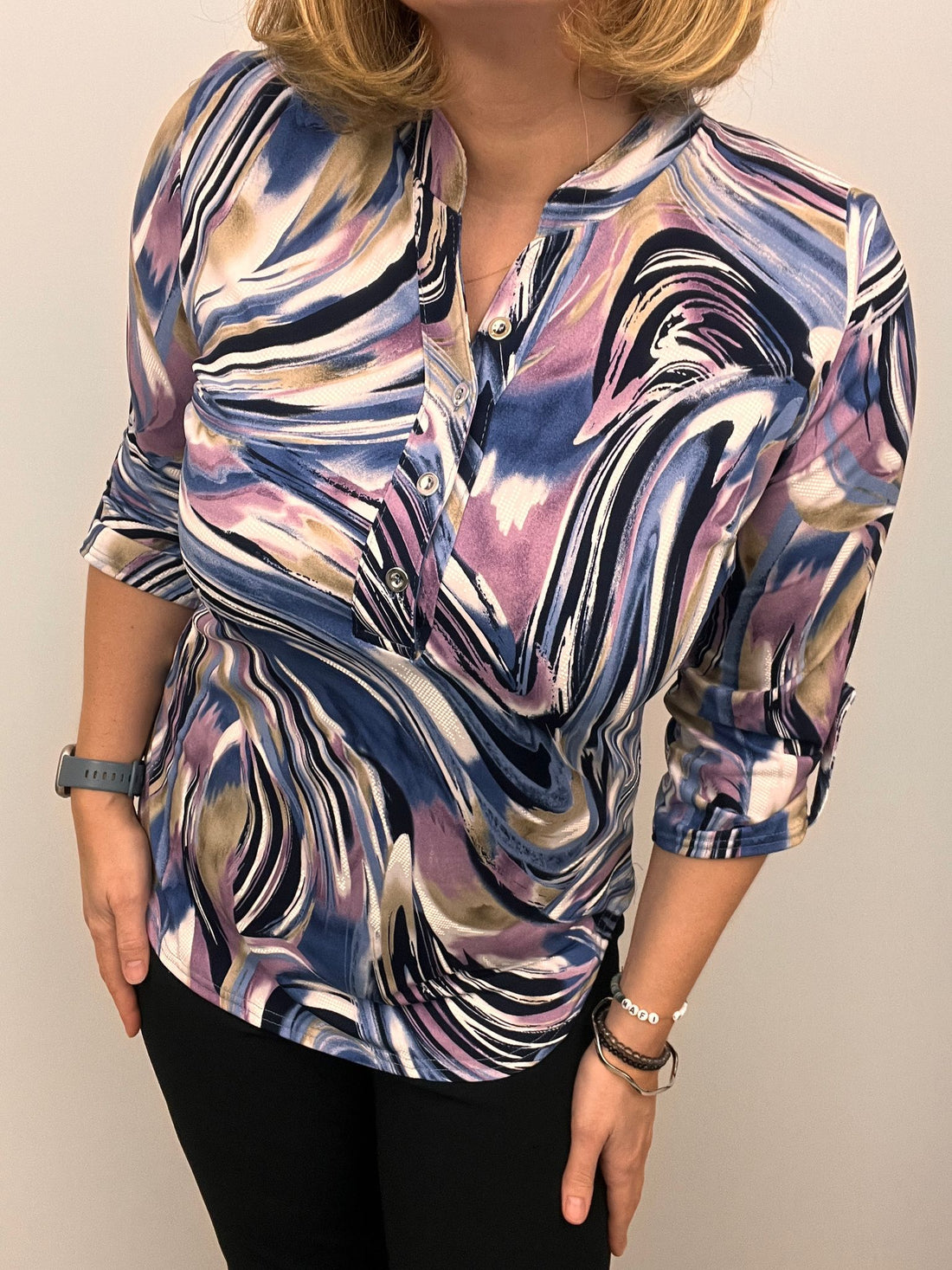Ilona 3/4 sleeve Top in Blue print