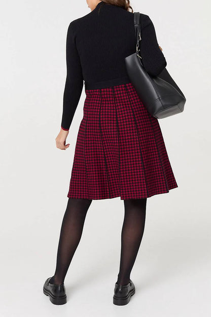 Black and Red Knit Knee length dress with belt