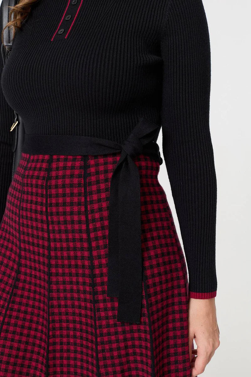Black and Red Knit Knee length dress with belt