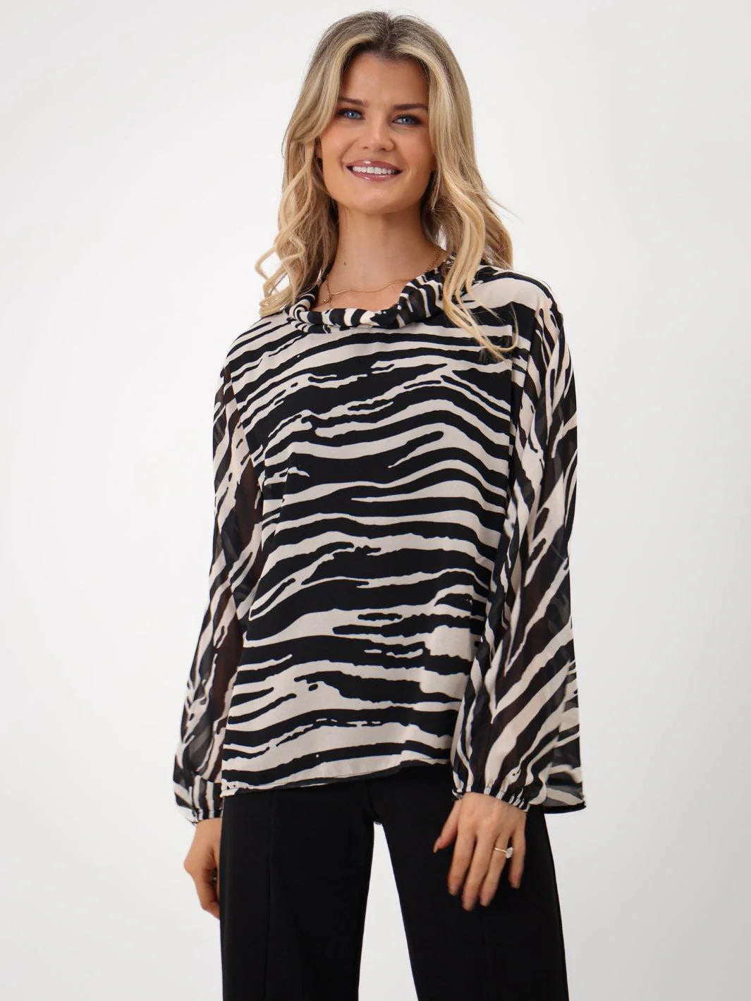 Kate And Pippa Aluna Top with cowl neck and long sleeve