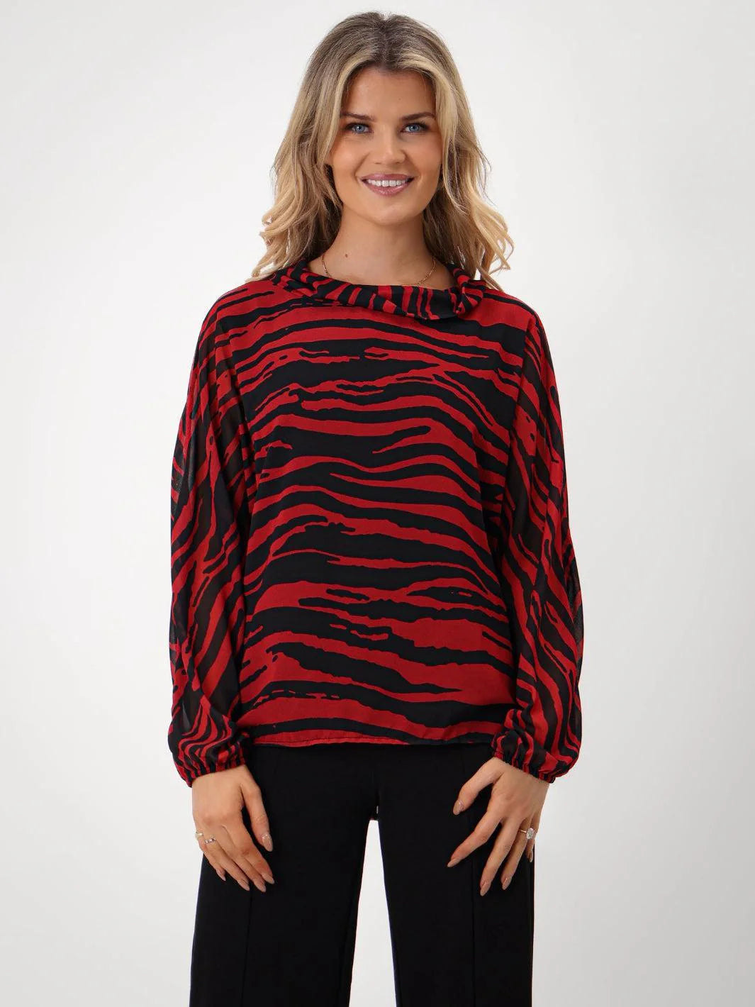 Kate And Pippa Aluna Top with cowl neck and long sleeve