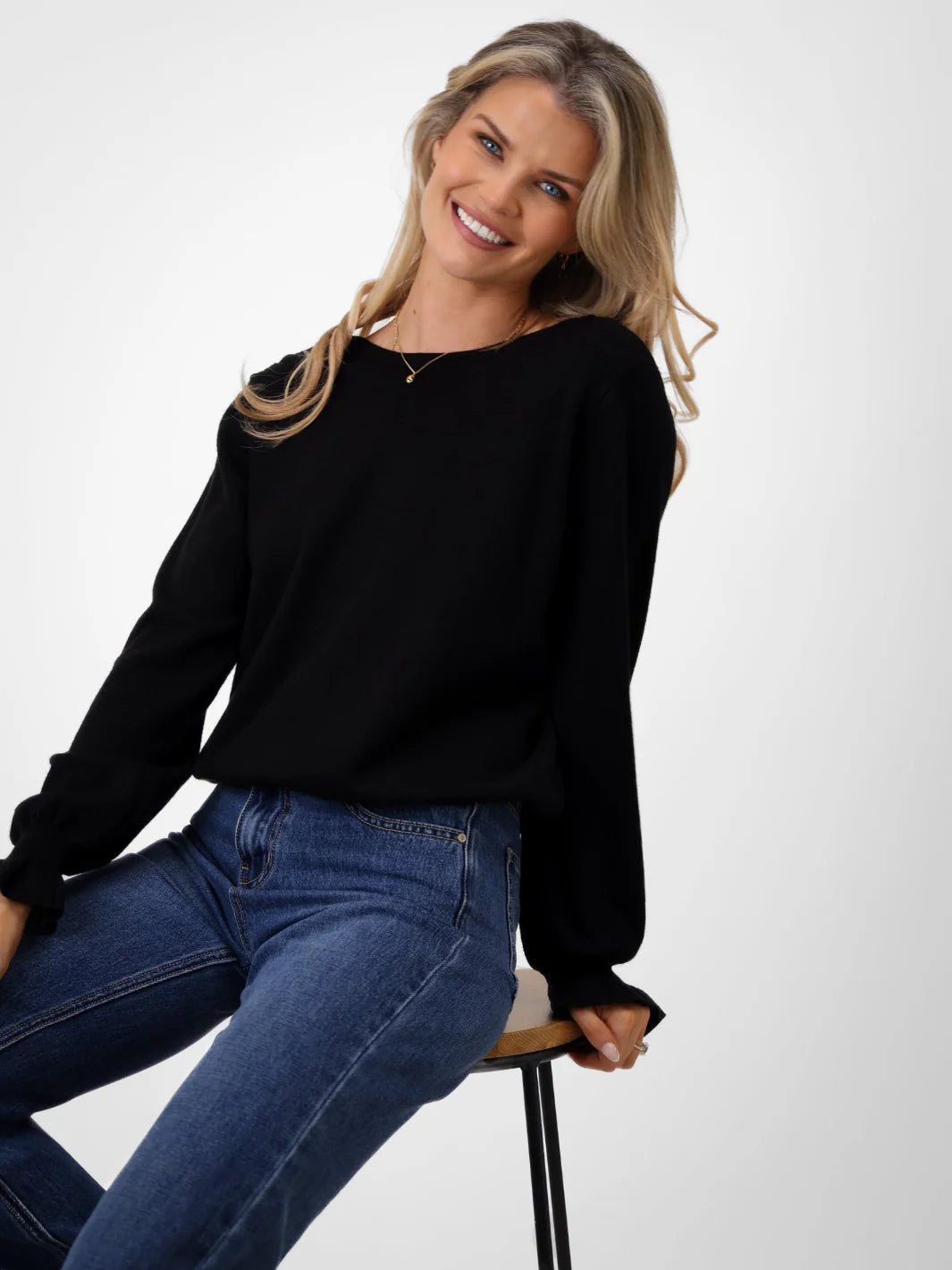 Kate And Pippa Bliss knit with bow Back Detail 2025