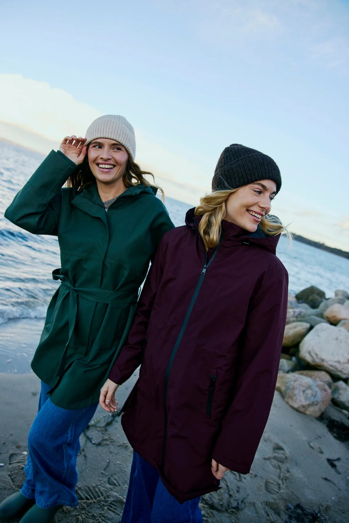Water Repellent Quilted Rain Jacket with Hood in Port Royal  200222