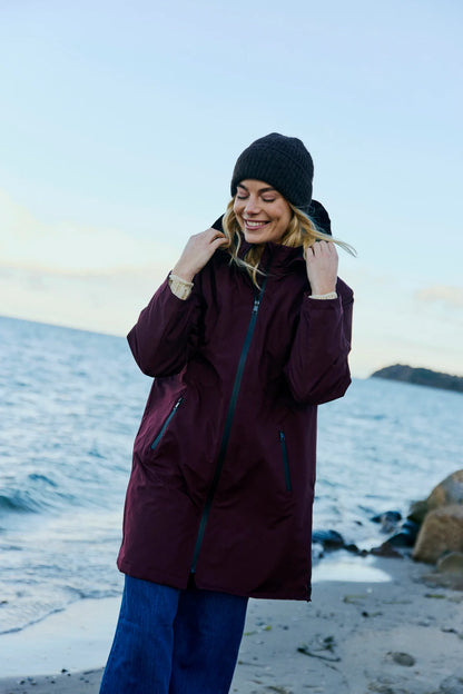 Water Repellent Quilted Rain Jacket with Hood in Port Royal  200222