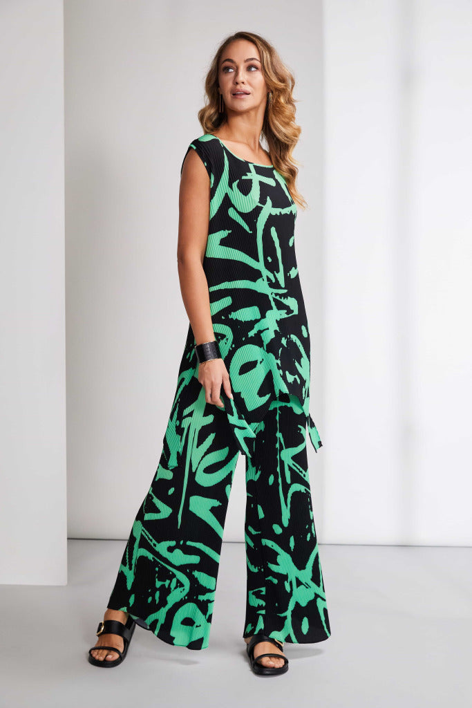 Naya crinkle pleated top with dipped hen line  Nas25190