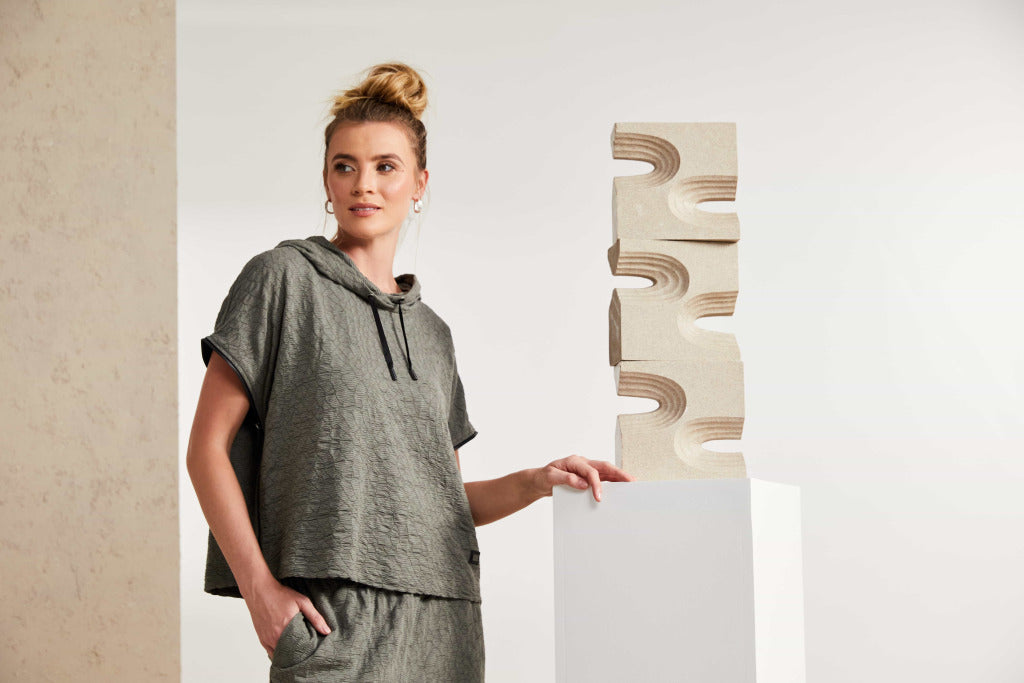 Naya bubble fabric hoodie in Silver or Army Green  Nas25220