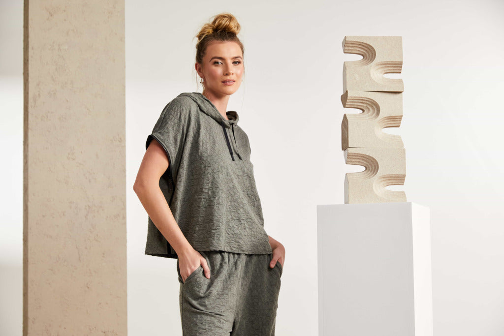 Naya bubble fabric hoodie in Silver or Army Green  Nas25220