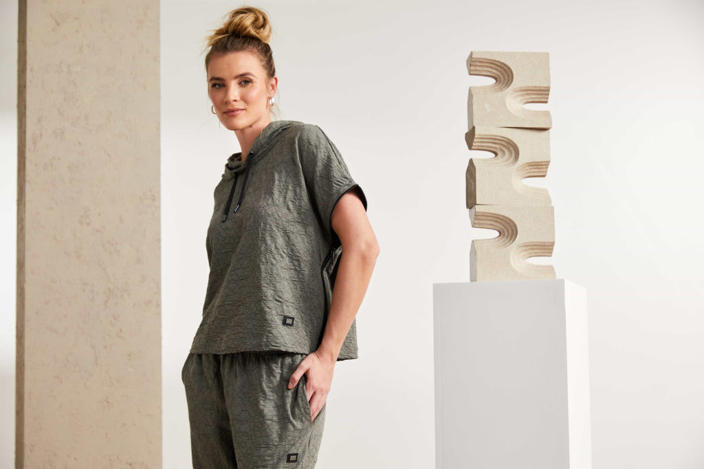 Naya bubble fabric hoodie in Silver or Army Green  Nas25220