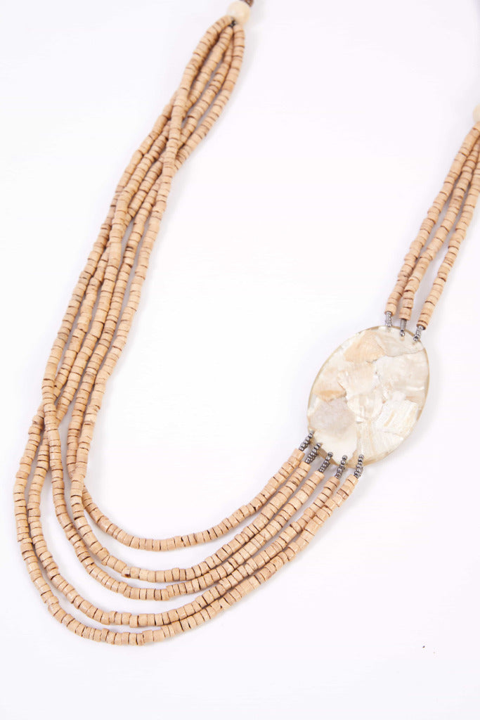 Naya Beaded strand necklace with shell disc Nas25341