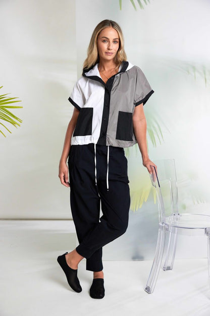 Naya Two Tone Hooded Jacket With Contrast Panel And Pockets Nas26117