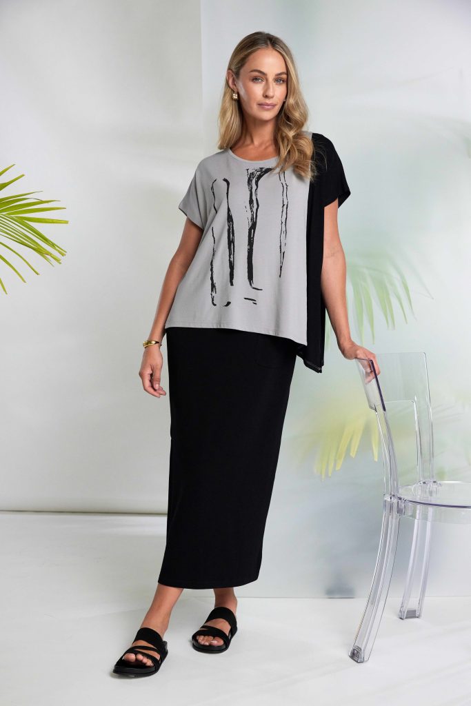 Naya Placement print top with Angle hem  Nas26119