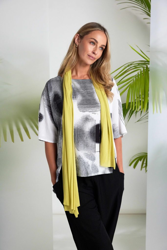 Naya Blurred Faded Spot Print Square Shape Tunic Top Nas26311