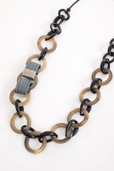 Naya loop and bead necklace Naw23274