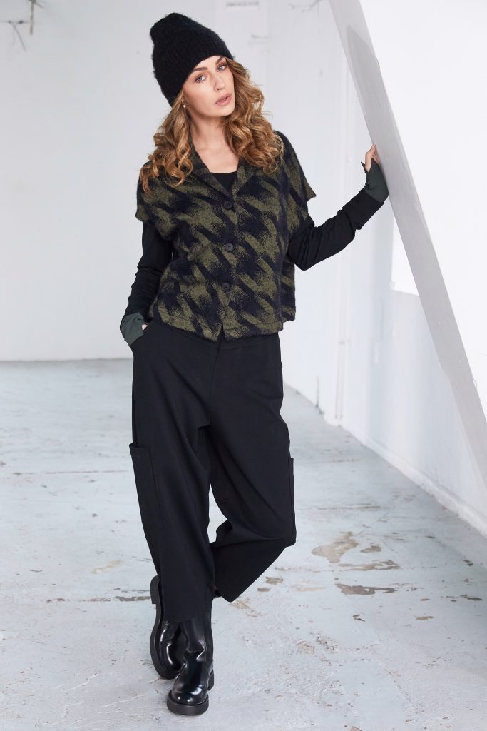 Naya Houndstooth Knit Jacket in Moss and Black print  Naw25152