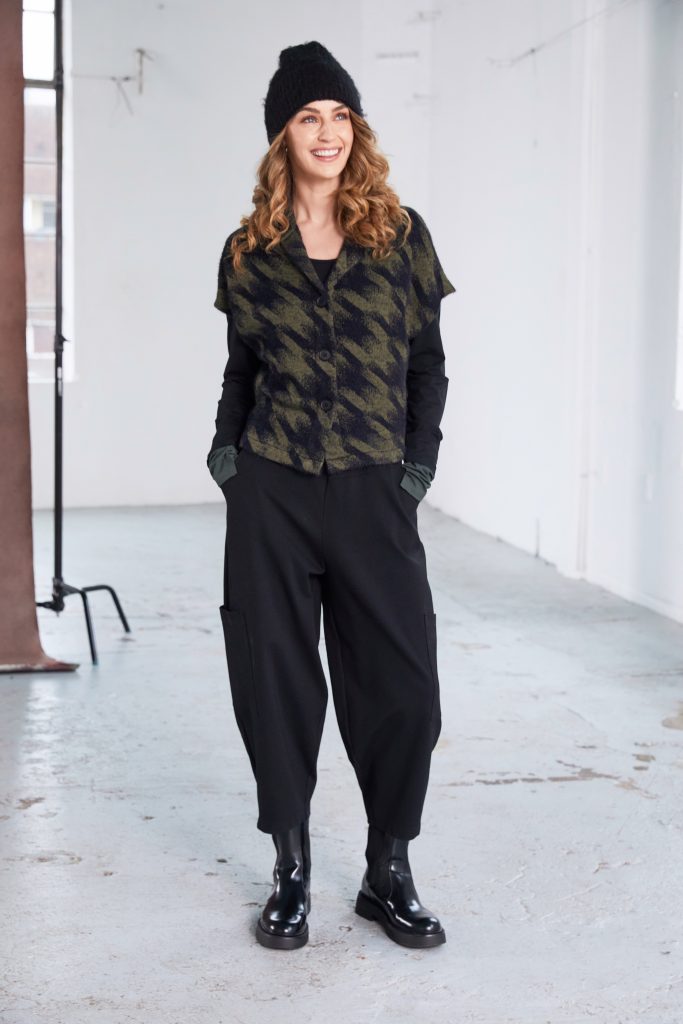 Naya Houndstooth Knit Jacket in Moss and Black print  Naw25152