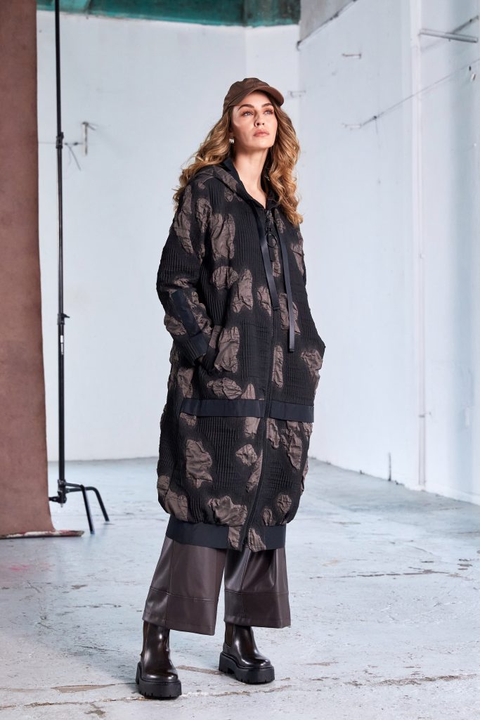 Naya Jacquard long coat with hood and contrast band  Naw25185