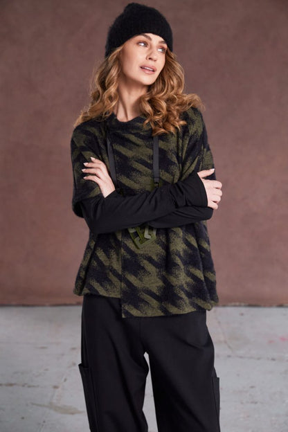 Naya Houndstooth knit high neck top in moss and Black  Naw25244