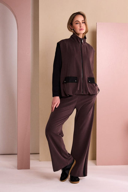 Naya Wide Leg Pull Up Trouser With Contrast Panel in Choko Naw26306