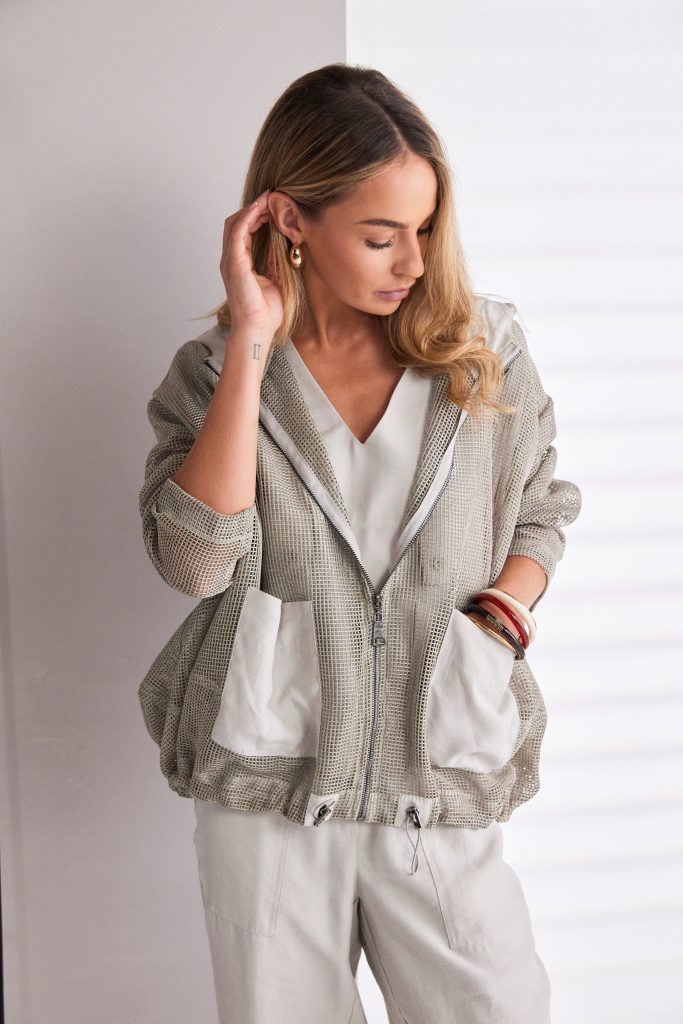 Naya Mesh Hooded Jacket With Contrast Pockets Npa26125