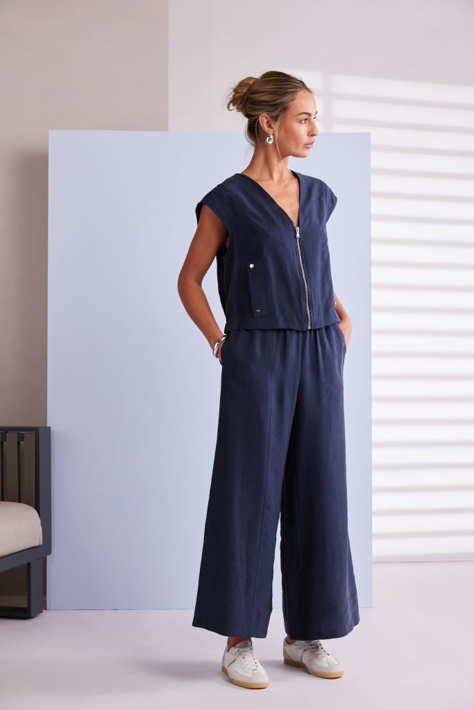Naya Wide leg Tencel trouser with patch pocket on front Npa26193
