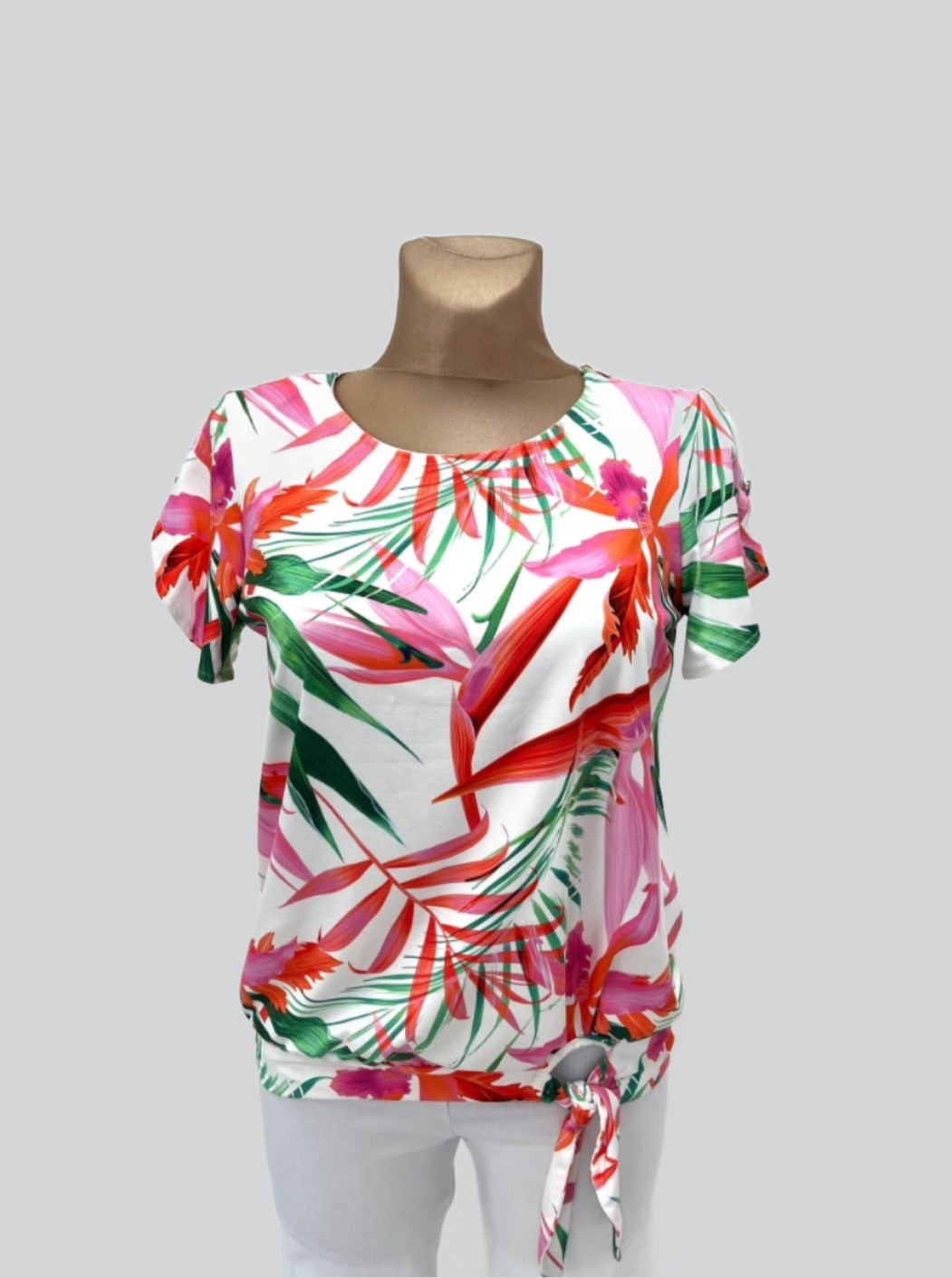 Yew Round neck short sleeve top with tie detail. Pink mix