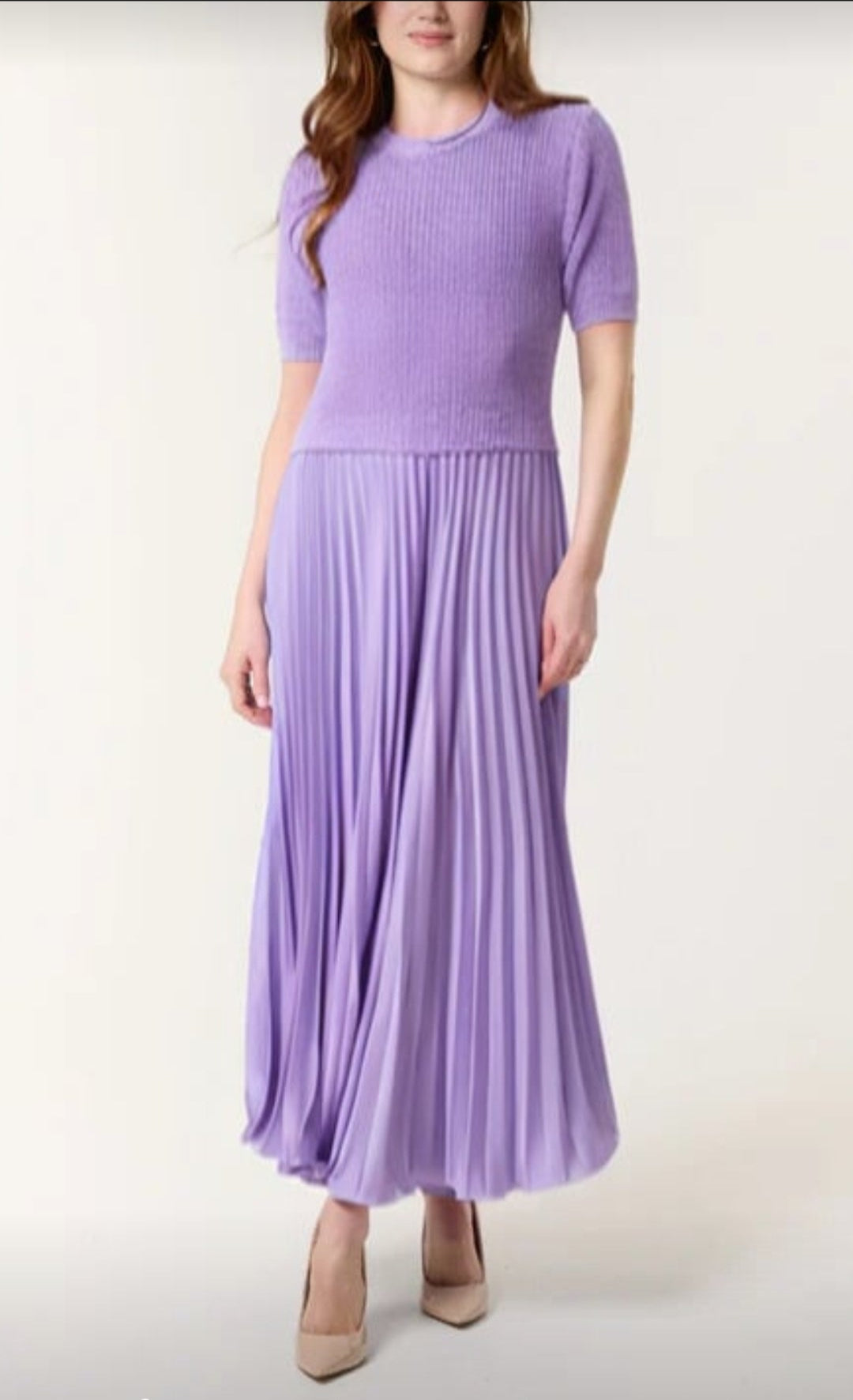 Knit Top Short Sleeve Dress with Pleated Skirt in Soft Lilac