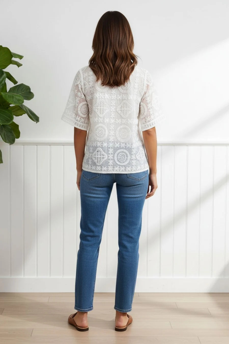 Stella Morgan Sequin Embroidered Short Sleeve Shirt in WHITE T182318