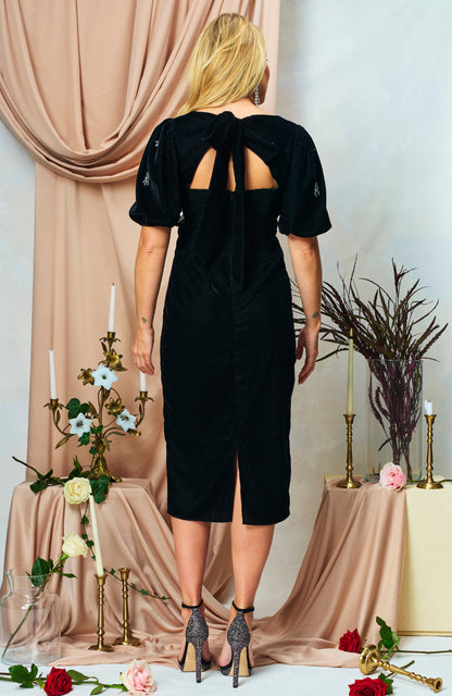 Hope &amp; Ivy The Bettina Puff Sleeve Velvet Midi Pencil Dress with Embellishment