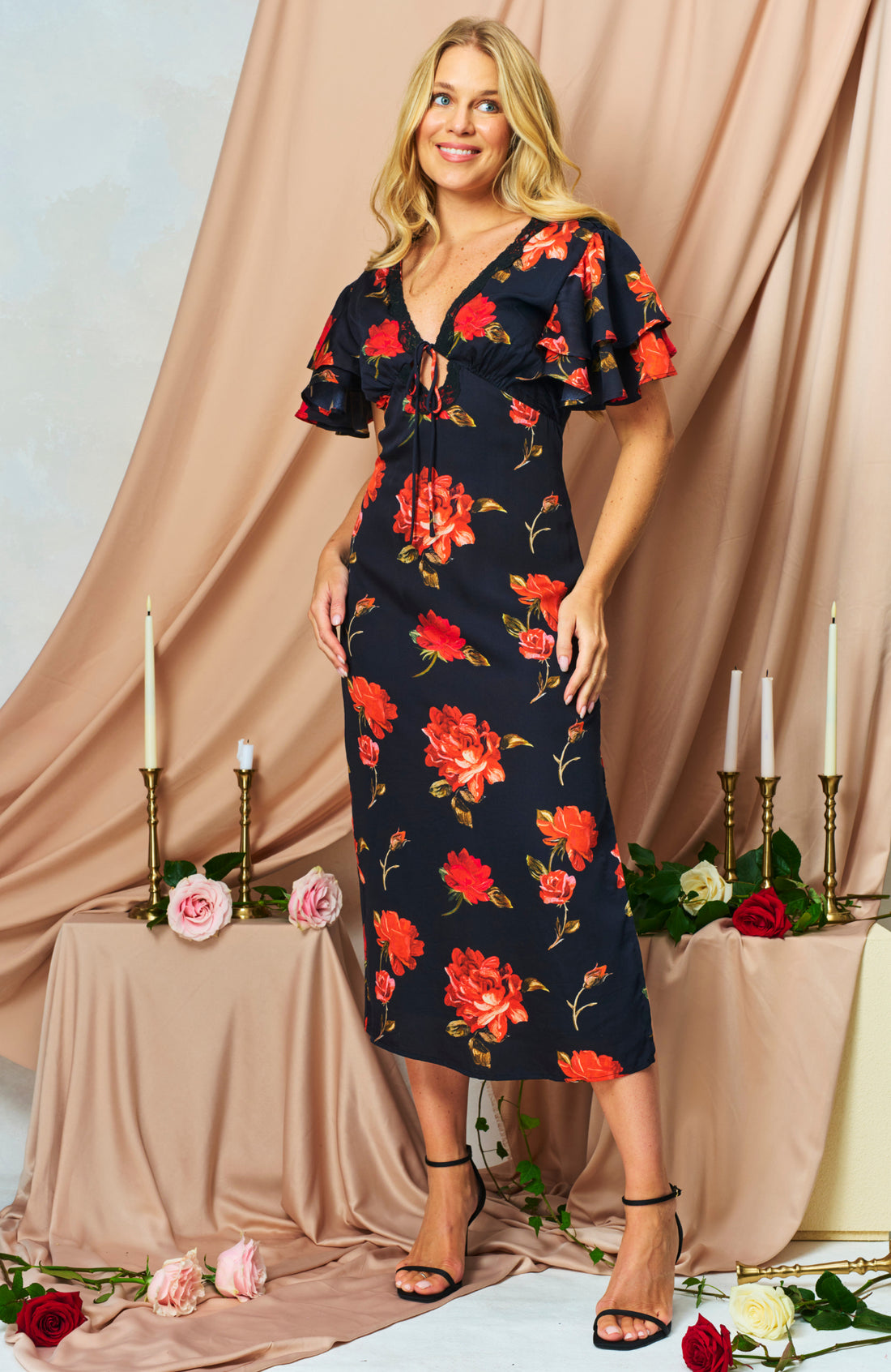 Hope &amp; Ivy The Felicity Frill Sleeve V-Neck Midi Dress with Tie Detail