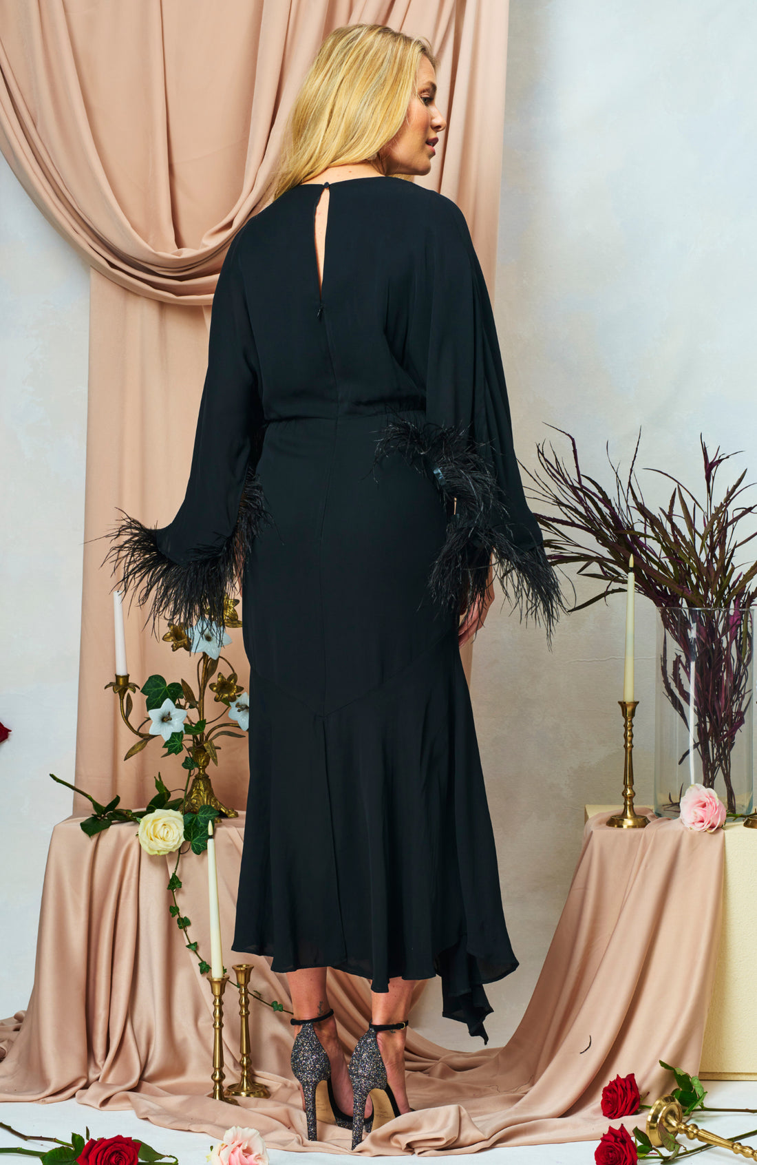 Hope &amp; Ivy The Helena Feather Trim Flutter Sleeve Midi Dress with Embellished Bows