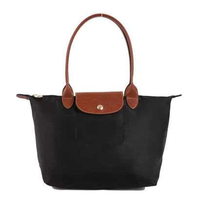 "Long Weekend" Tote Bag in Black