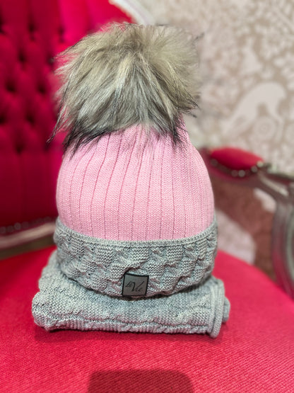 Celina Hat and Snood Gift Box 🎁🎄