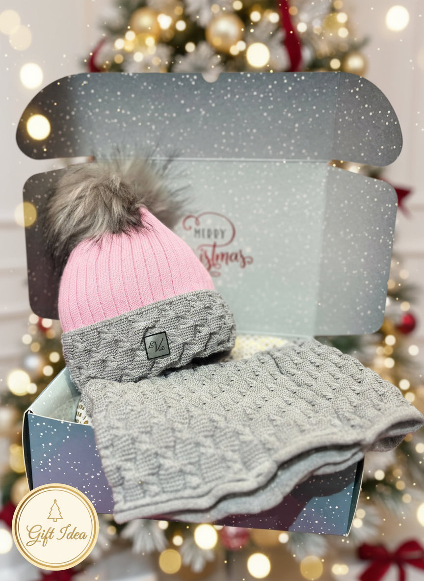 Celina Hat and Snood Gift Box 🎁🎄