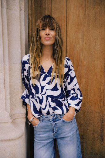 Byoung V neck long sleeve blouse in navy print 20818180