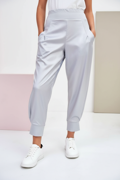 Naya Cuff Trouser in Ash - Portrait