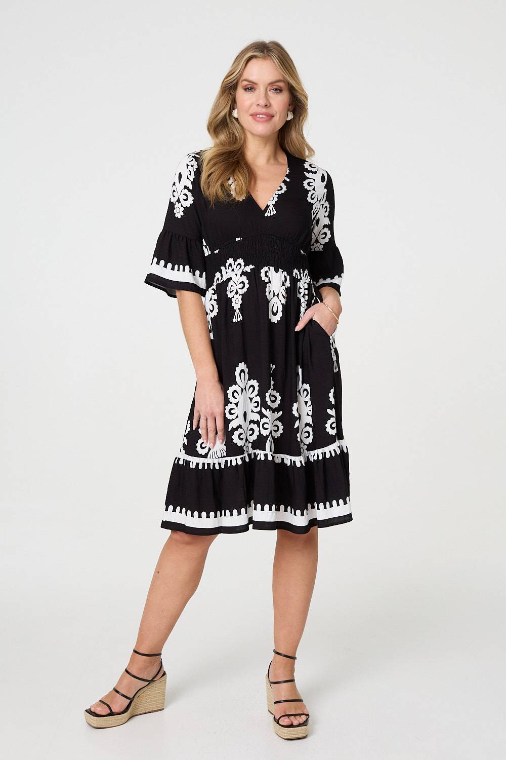 iKAT Print dress with Shirred waist, half sleeve and pockets Black Or Navy