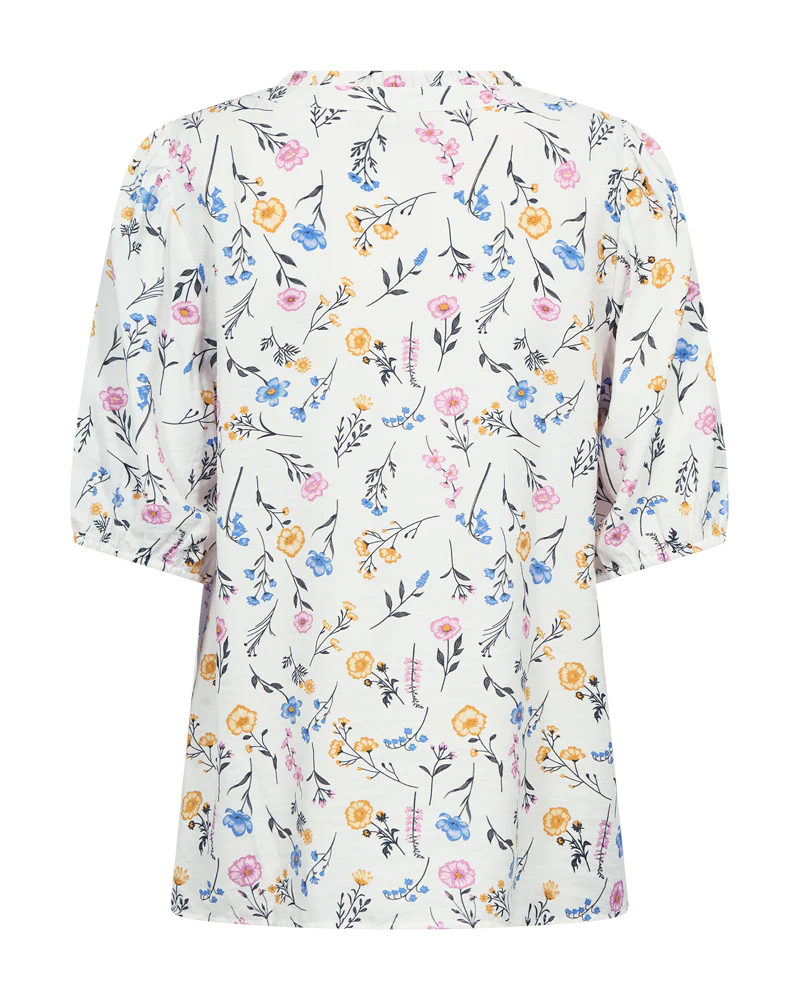 FreeQuent MOLLI shirt in pretty flower print. Yellow or Khaki