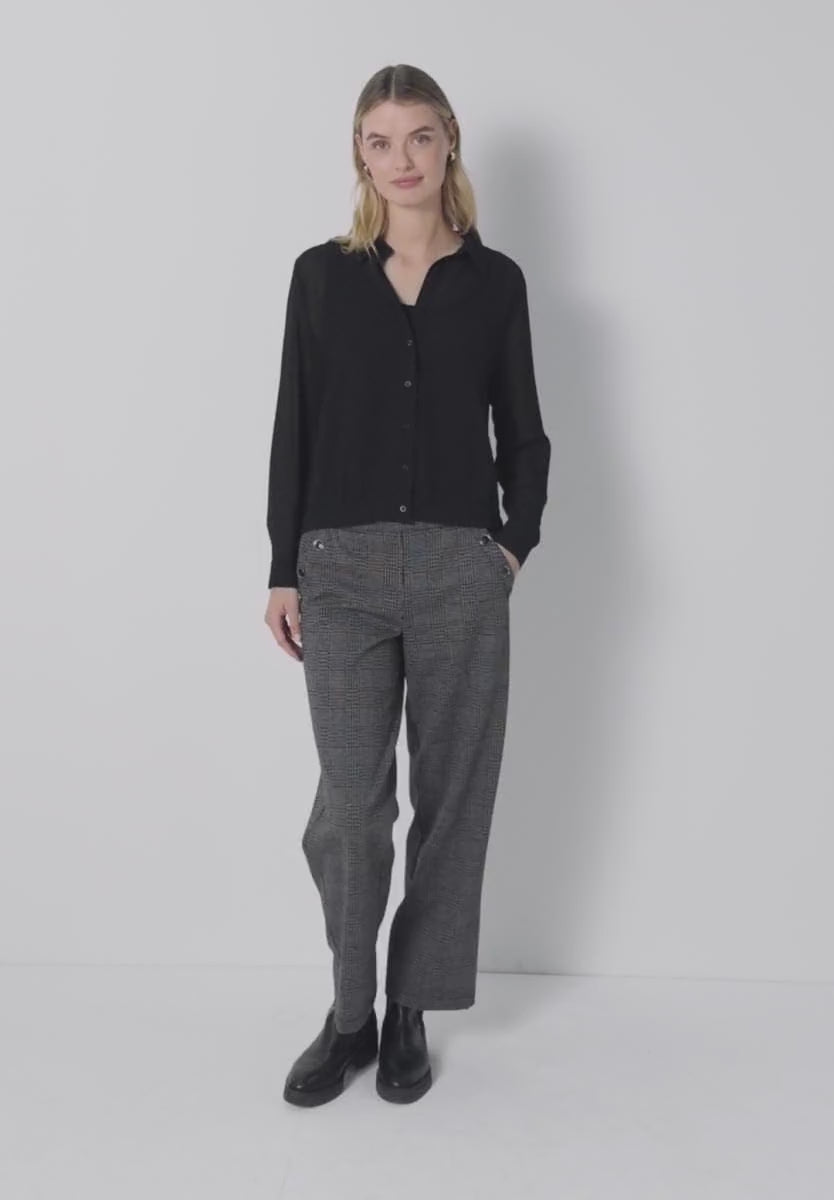 Cecil chiffon top with collar  346171