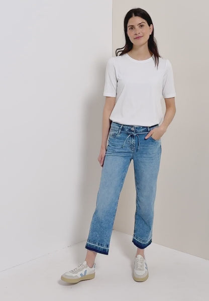 Cecil High waist 26" straight leg jeans with a loose fit 380668