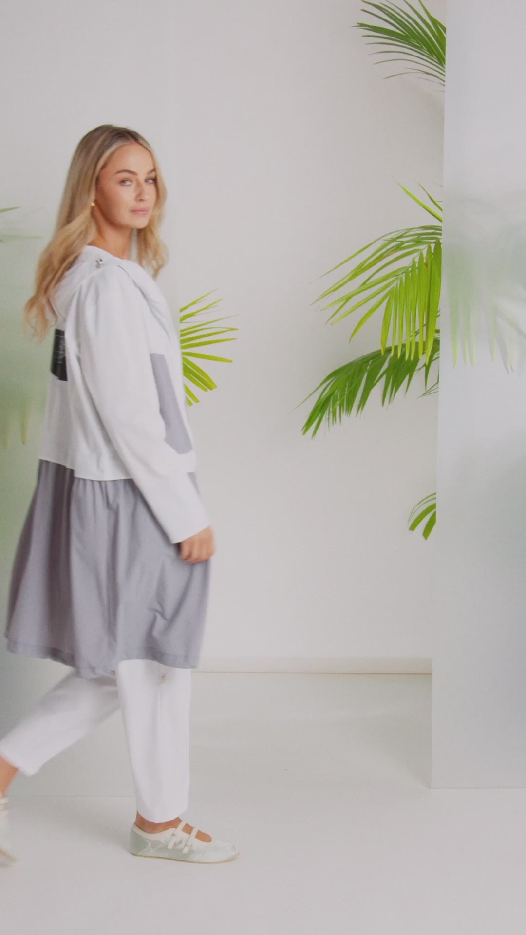 Naya Hooded Jacket With Contrast Sections And Drawstring Hem Nas26191
