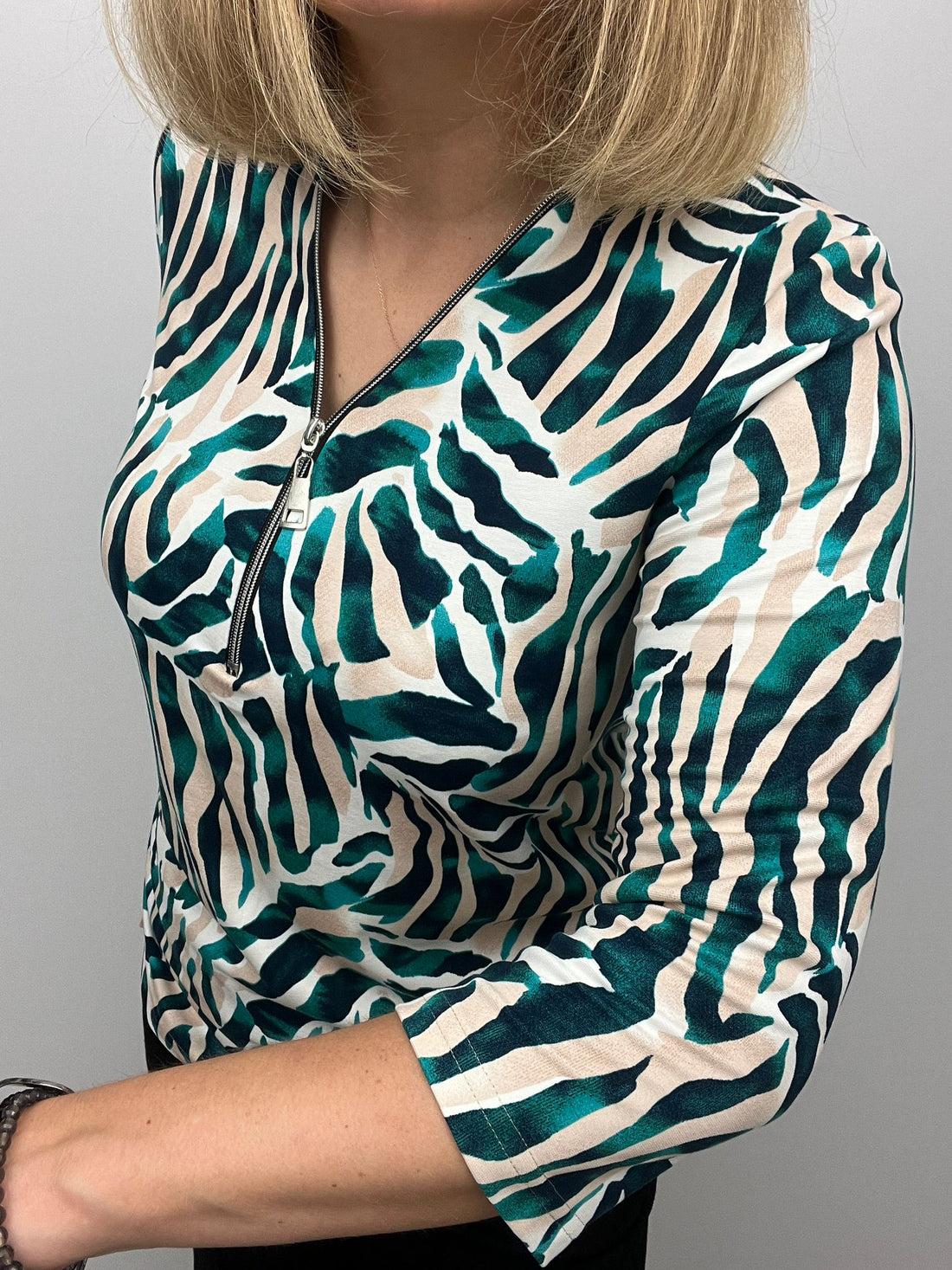 Green Mix Zip top with 3/4 sleeves