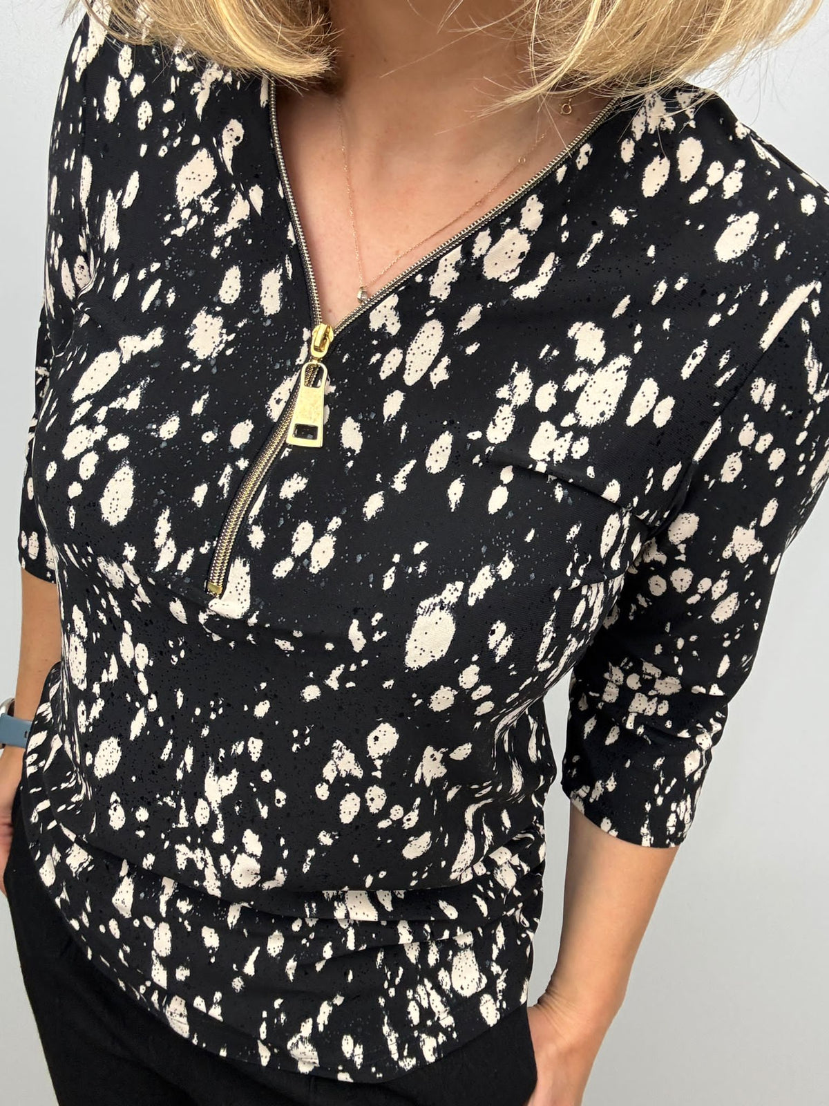 Ilona 3/4 sleeve zip top in black and cream print Zipaw 8