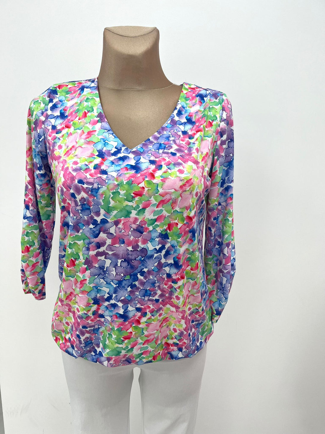 Yew V Neck Top in pretty floral print Yew25 37