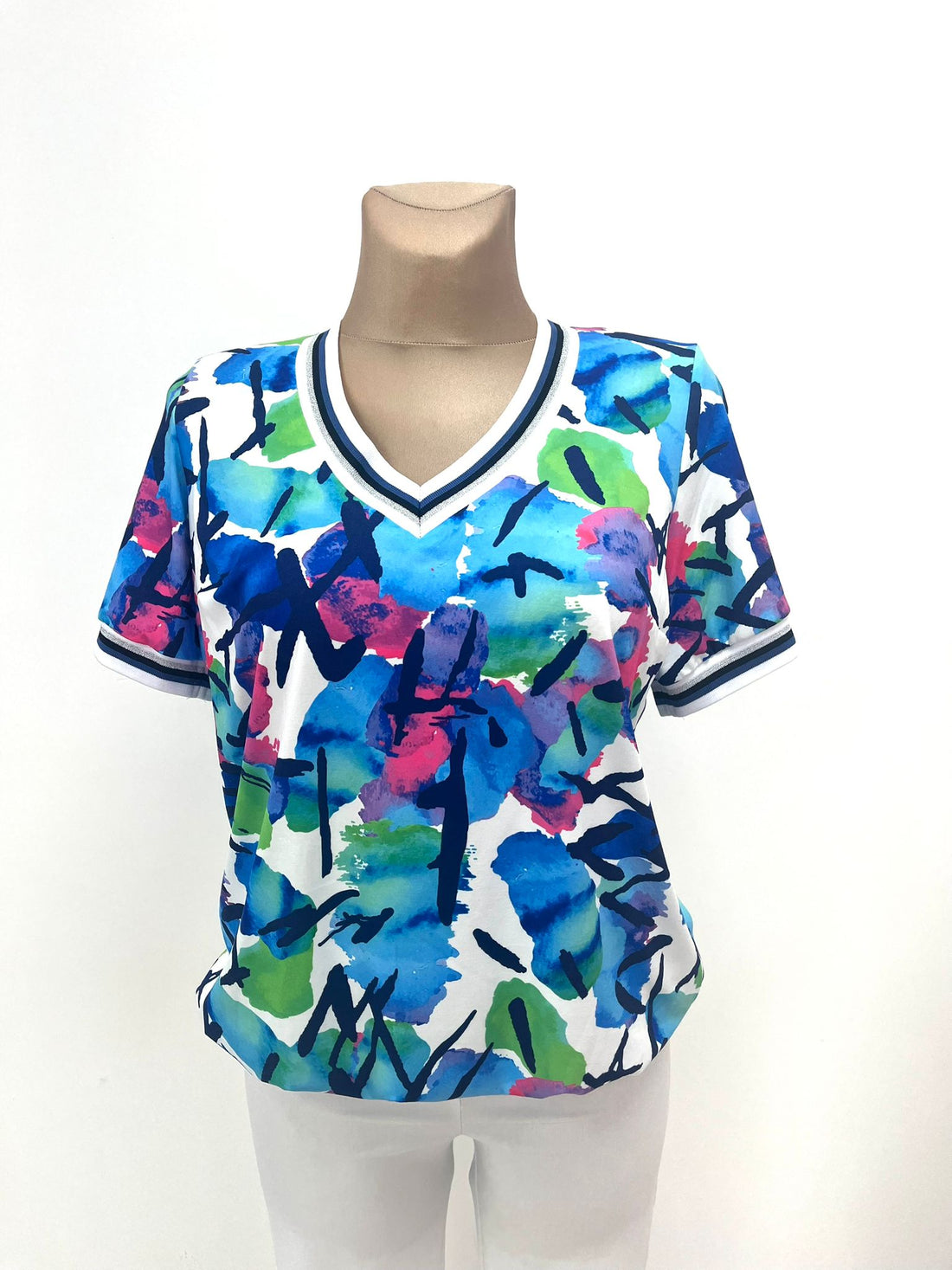 Yew Short Sleeve Top with Sporty trim ew25 41