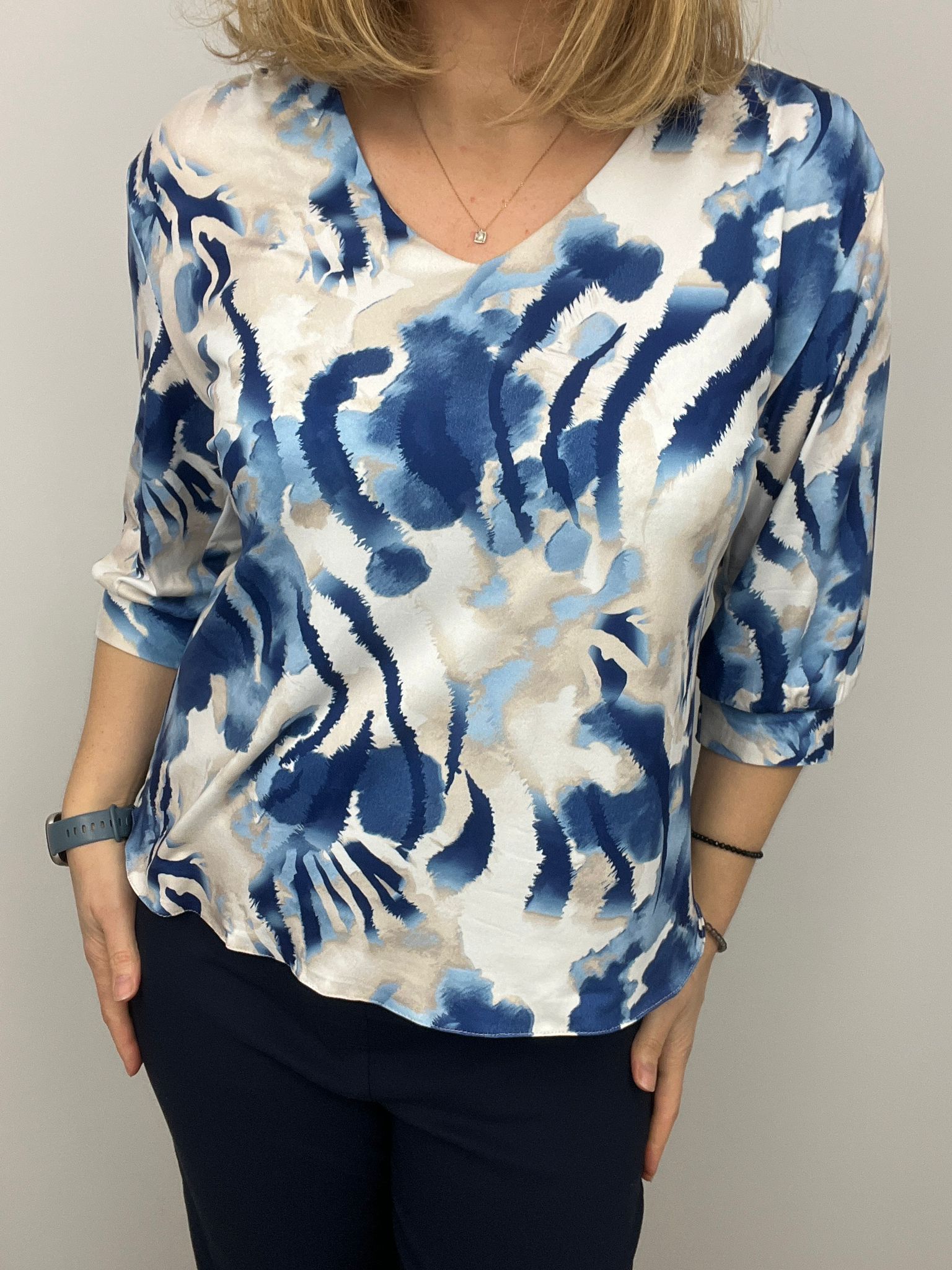 Ilona V Neck Top in Blue Print